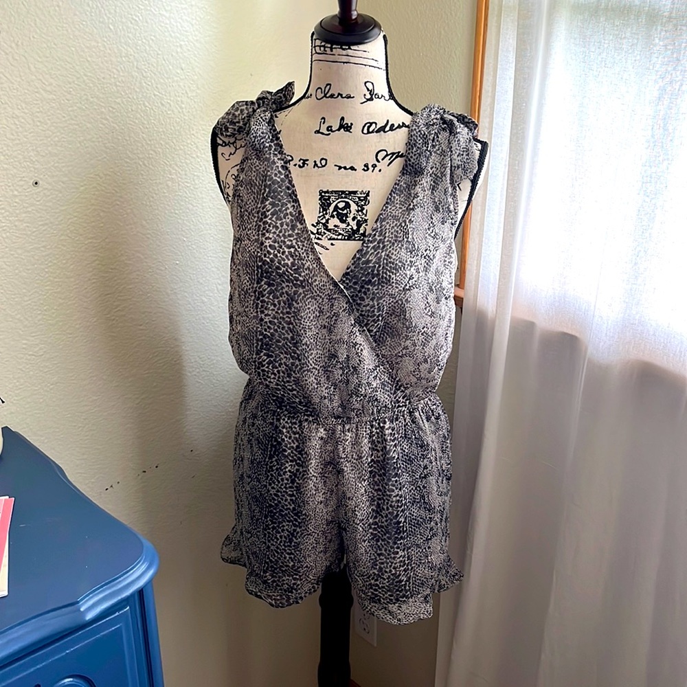 Animal Print Romper with pockets